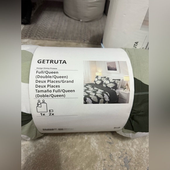 Ikea Full/Queen comforter and 2 pillowcase - Picture 3 of 5
